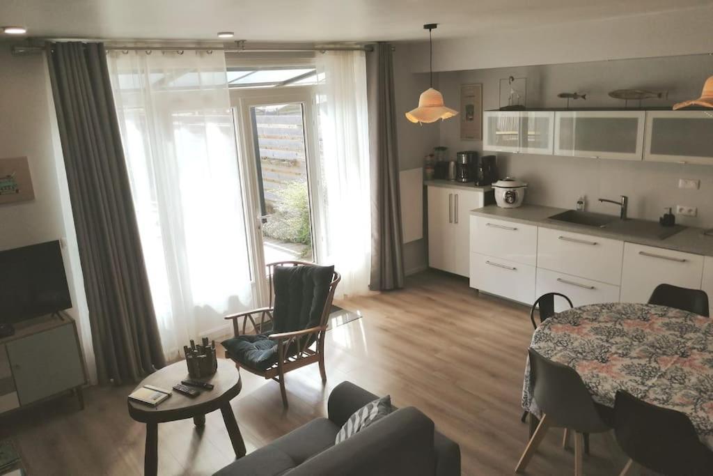 Les Ganivelles, Maison A 350 M De La Plage Bretteville-sur-Ay 外观 照片